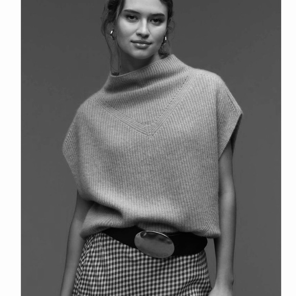 Anthropologie Cashmere Charcoal Crop Sweater Vest - Picture 4 of 12